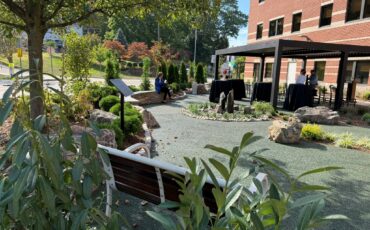 Serenity Garden at Phelps Hospital – Garden